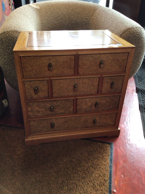 8 Drawers Maple Brown Chest/Dresser