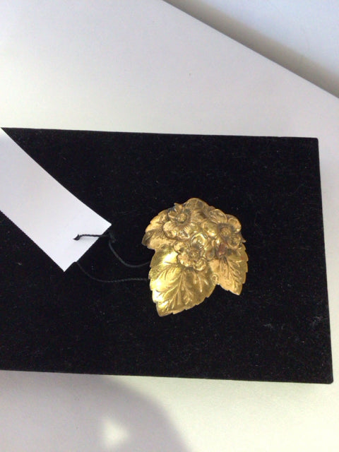 Vintage Metal Gold Floral Brooch