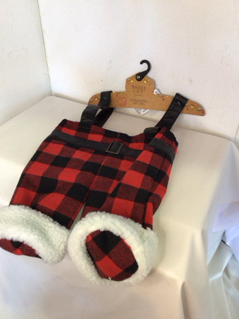 Wine Cover Red/Black Cotton Checkered Holiday Item