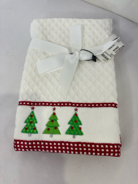 Christmas White/Red Cotton Hand Towel Pair Holiday Item