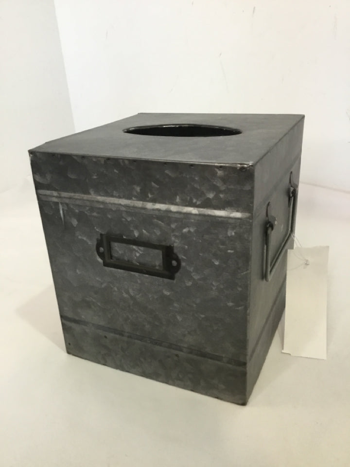 Barnyard Industrial Gray Metal Tissue box holder