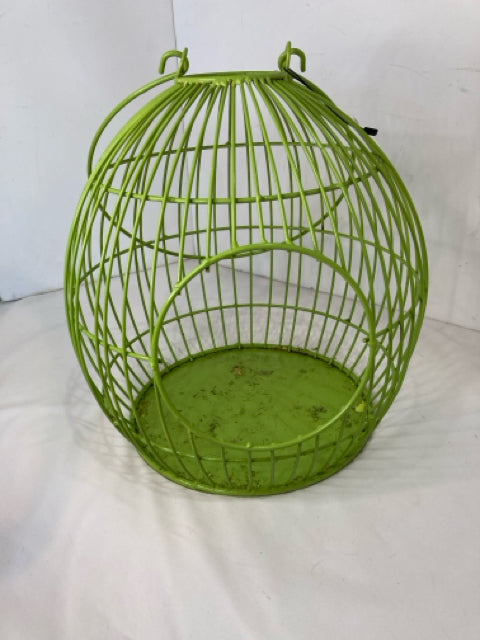 Hanging Green Metal Candle Holder