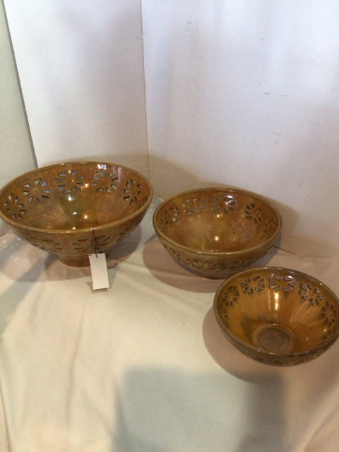 Set of 3 Tan Pottery Bowl Set