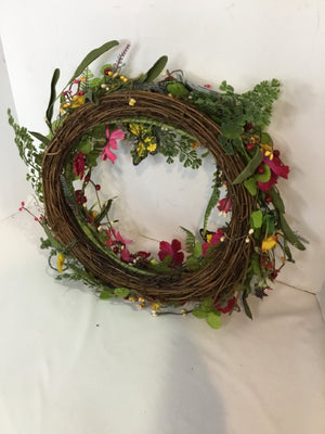 Green/Pink Grapevine Flowers Wreath