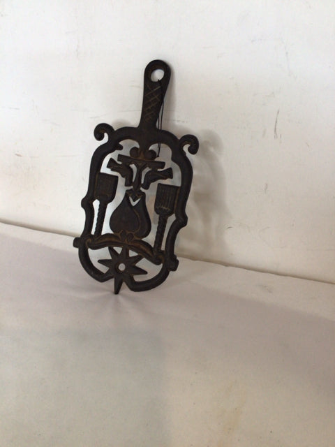 Black Cast Iron Footed Trivet