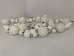 Garland White/Silver Styrofoam Beads Glitter Holiday Item