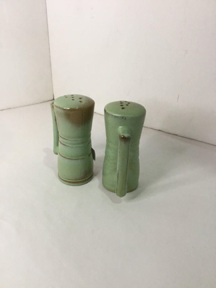 FRANKOMA Green Pottery Pair Salt & Pepper
