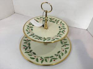 Lenox Christmas White/Green Ceramic/Metal Tiered Tray Holiday Item