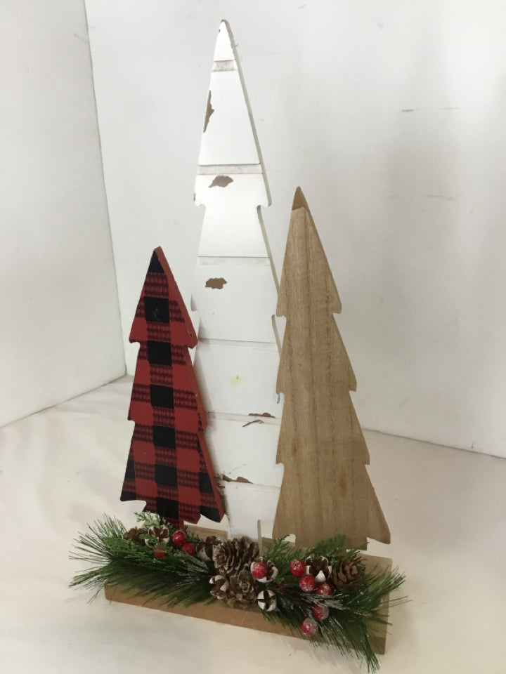 Christmas Red/Green Wood Trees Holiday Item