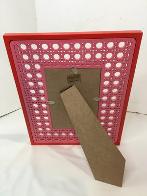 Shiraleah Red/Pink Wood Lattice Frame