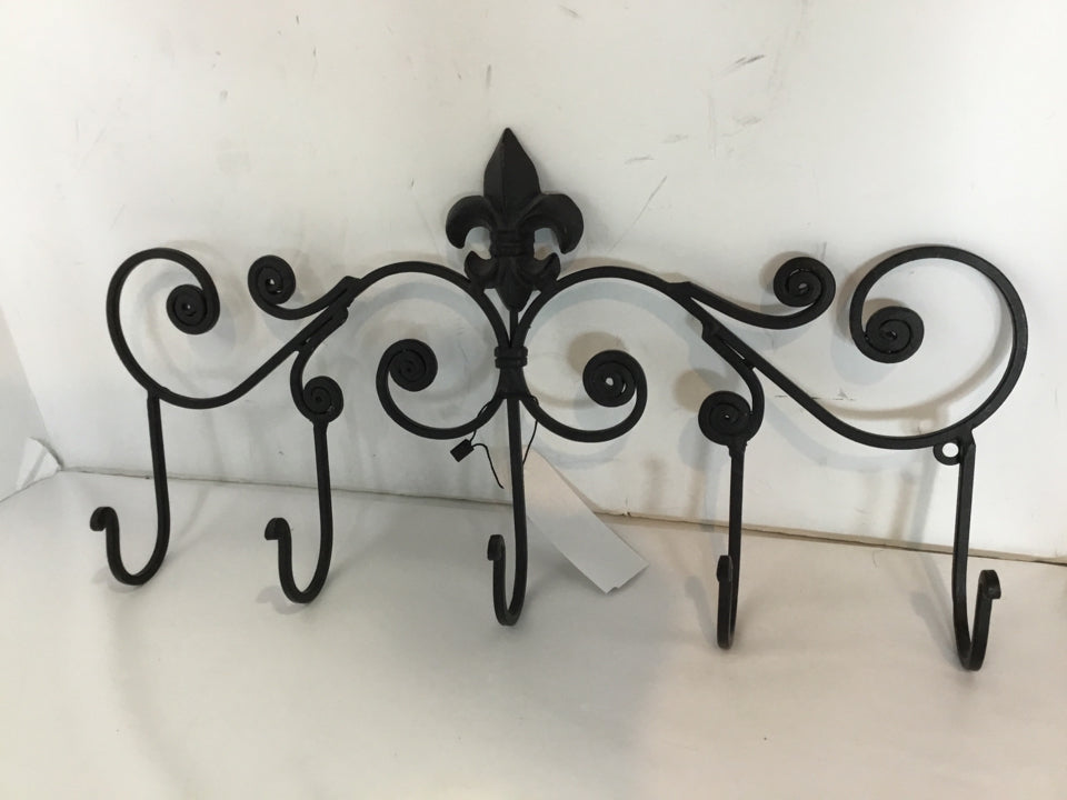 Hanging Iron Fleur de Lis Black Wall Hook