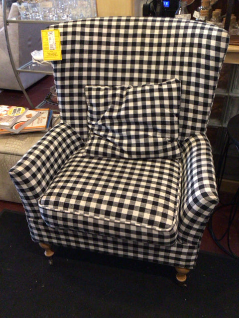 Wing Back Plaid Black/White Chair