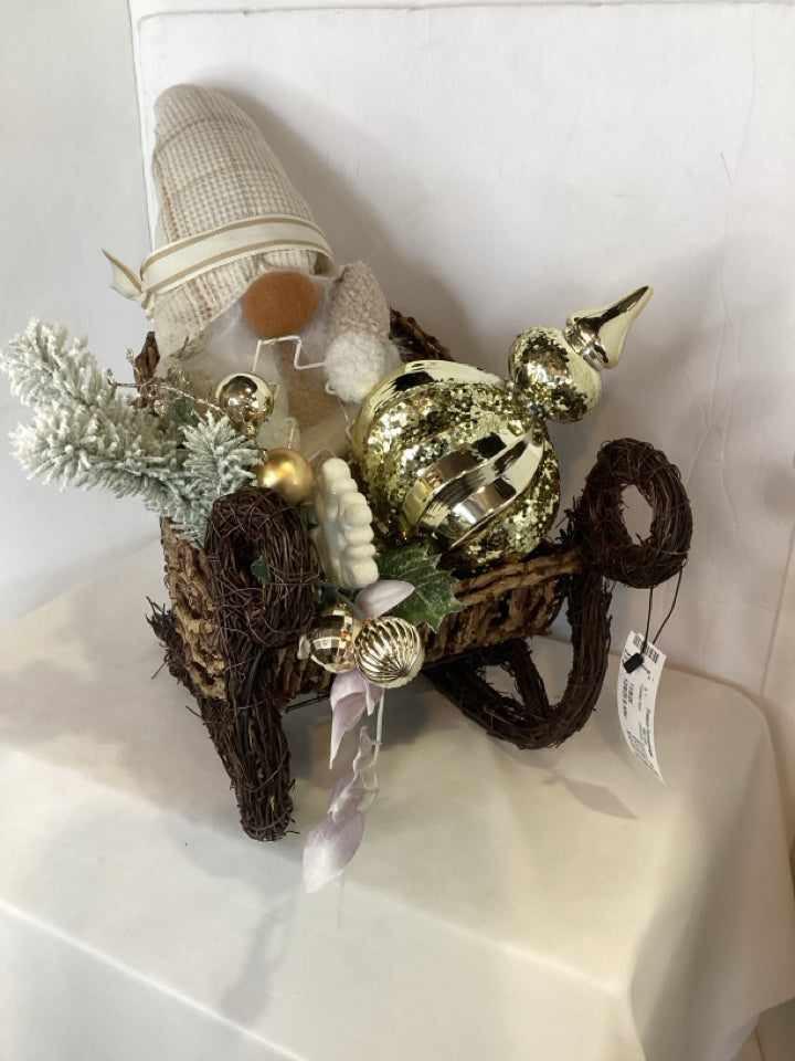 Christmas Brown/Gold Sleigh Gnomes Holiday Item