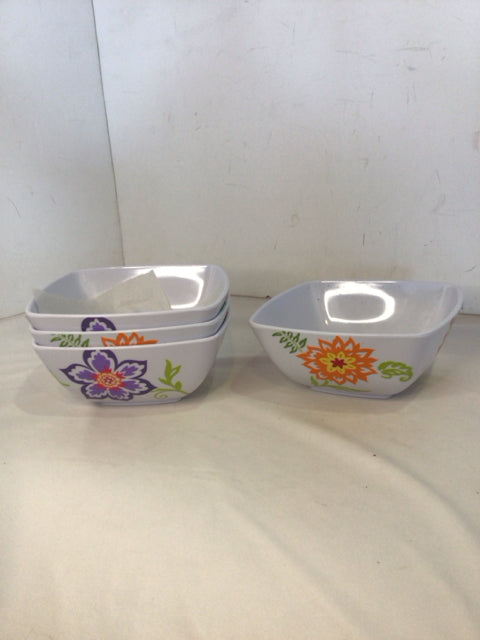 Longaberger Outdoor/Outside White/Multi Melamine Set of 4 Bowl Set