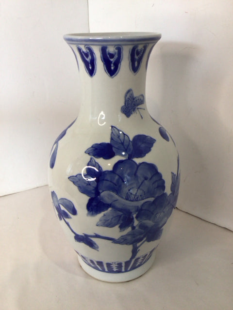 Blue/White Porcelain Floral Vase