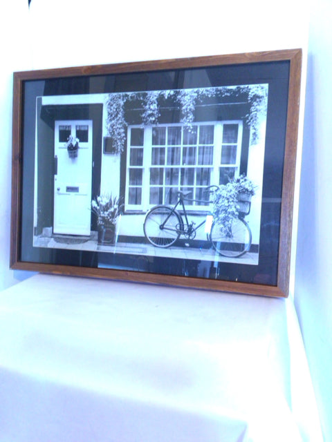 Black/White Bicycle Framed Art