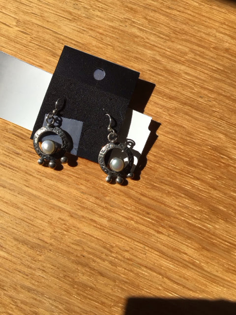 Silver White Pearl Earrings
