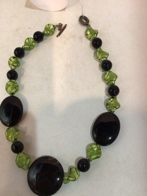 Green/Black Glass Beads Necklace