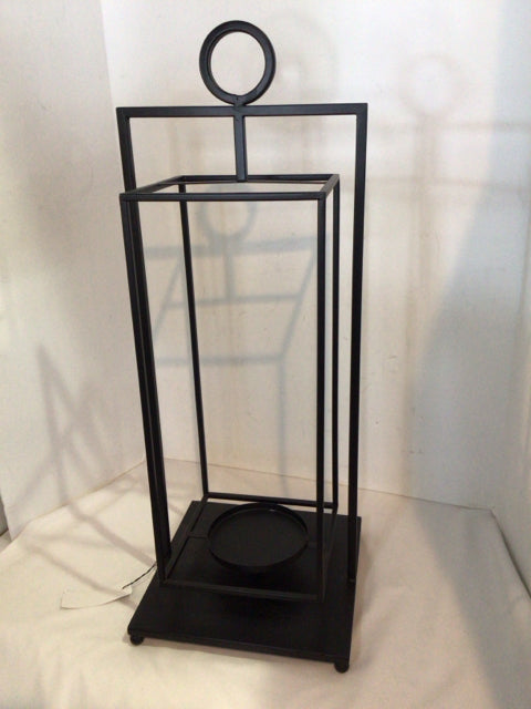 Black Metal Lantern