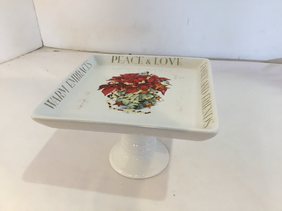 Creative Co-op Plate White/Red Ceramic Bird Pedestal Holiday Item