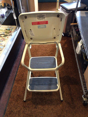 Vintage Cream Metal Step Stool