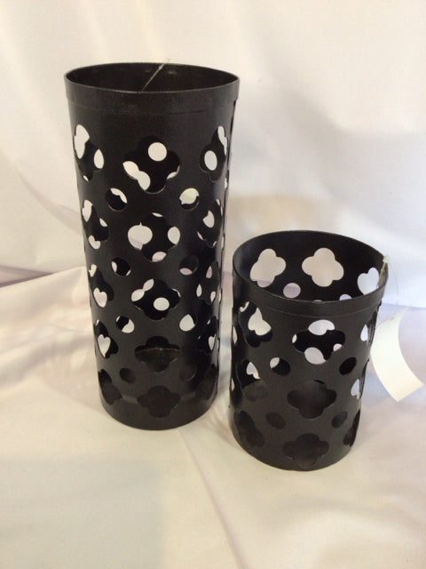 Black Metal Pair 2 Sizes Candle Holder