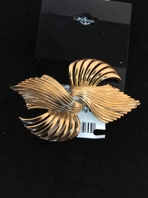 Vintage Metal Gold Pin