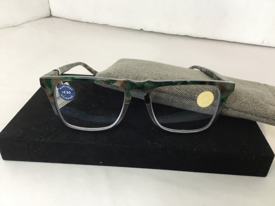 Peepers Gray/Green New Glasses