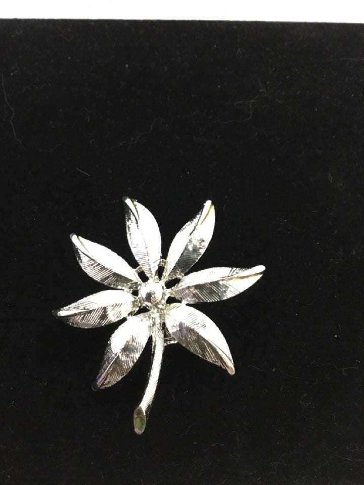 Metal Silver Flower Pin