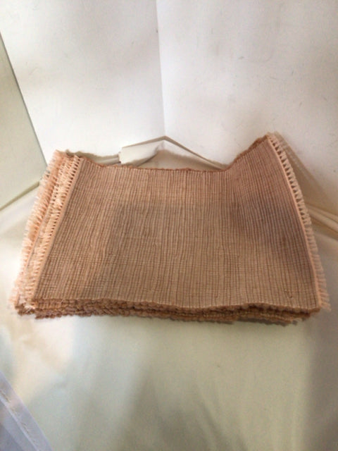Pink Linen Set of 8 Placemats