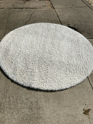 Safavieh Round Polyester Shag White Rug