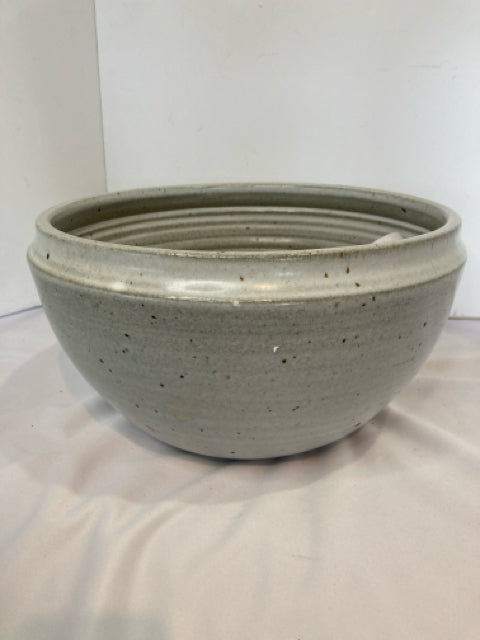 Robert Maxwell Mid Century Gray Pottery Bowl