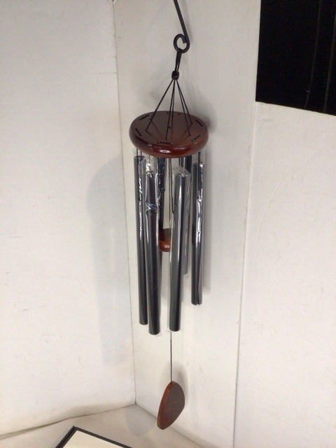 Brown/black Wood/Metal Wind Chime