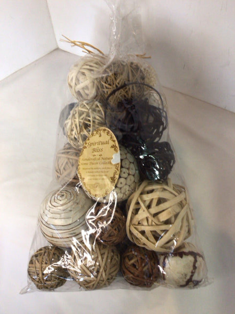 Tan/White Wood Balls Bag of Misc