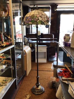 Floor White/Multi Stained Glass Floral Lamp