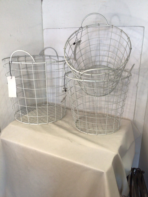 White Metal Set of 3 Basket