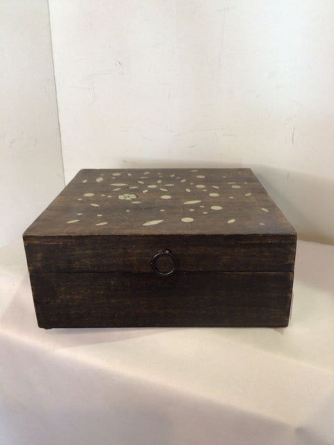 Wood Floral Brown/White Box