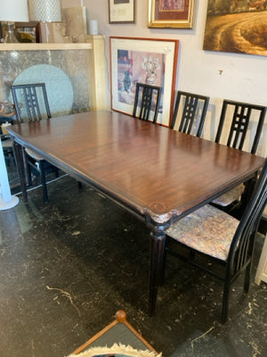 Traditional Wood 2 Leaves Black Table 8LAUCPHH