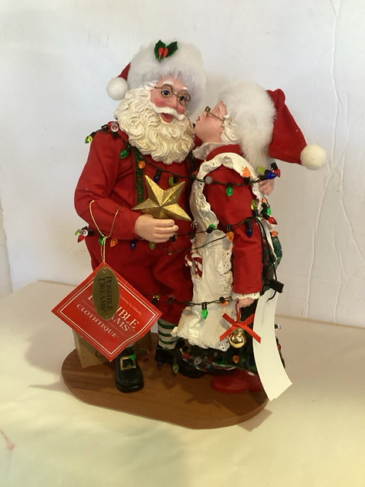 Figurine Resin Santa Claus Mrs. Claus Holiday Item
