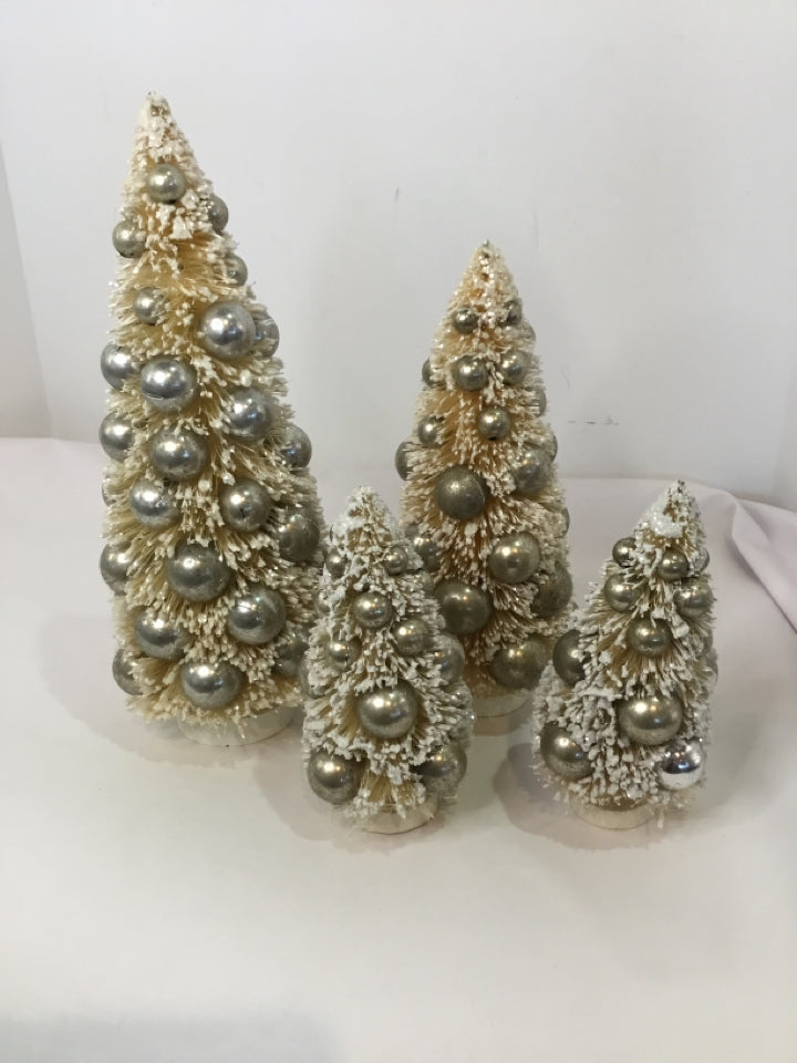 Bag White Brush Tree Set of 4 Holiday Item