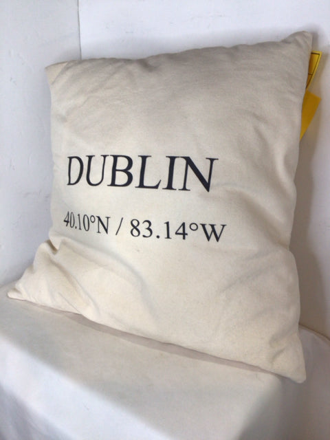 Cream/Black Pillow