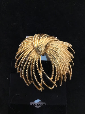 Vintage Metal Gold Pin