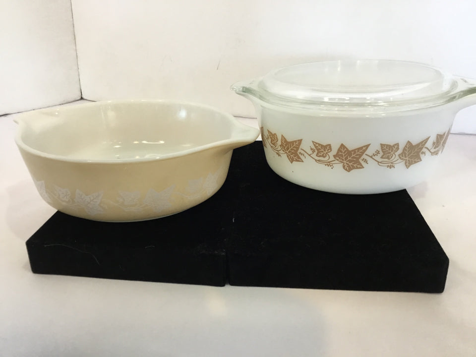 Pyrex 3 Piece Tan/White Glass Dish