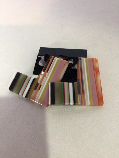 Lucite Pink/Green Earrings