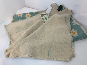 Nicole Miller Aqua/Yellow Canvas Daisy Table Runner