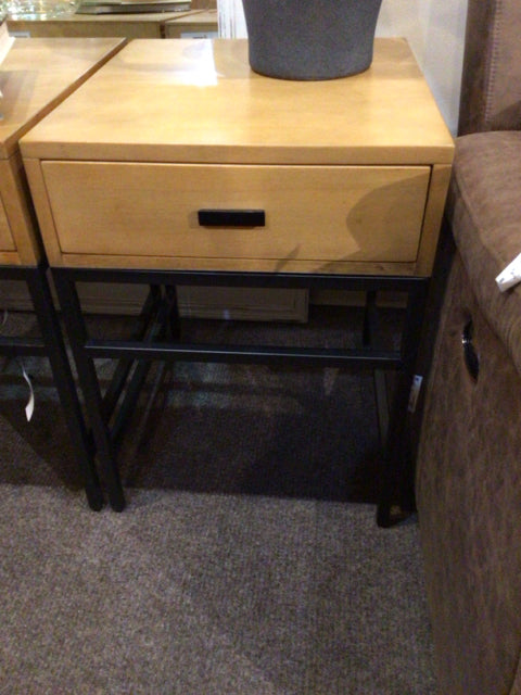 Butler End Wood/Iron 1 drawer Black/Tan Table