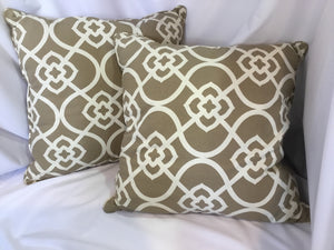 Pair Brown/White Print Pillow Set