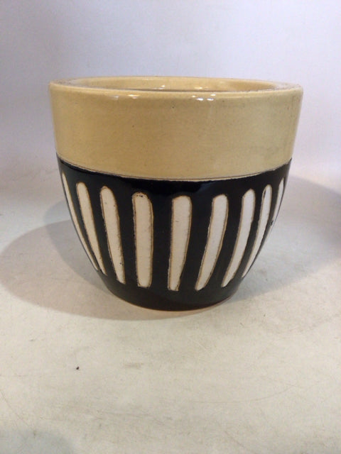 Black/Yellow Pottery Pot