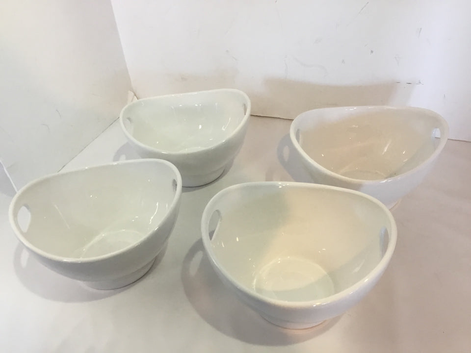 Set of 4 White Ceramic Bowl Set