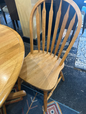 Pedestal Oak 4 Chairs W/Leaf Table & Chairs